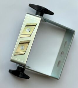 Metallhalter Metallhalter